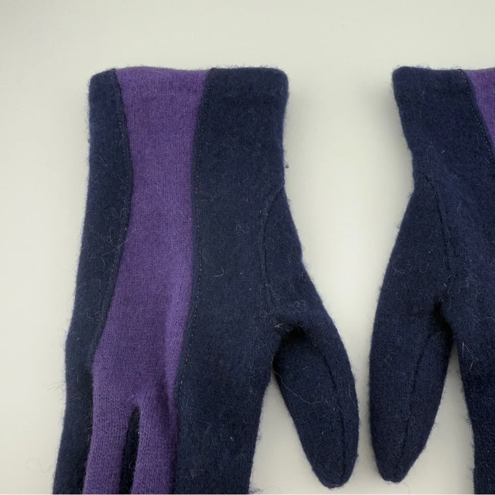 Echo Purple Gloves